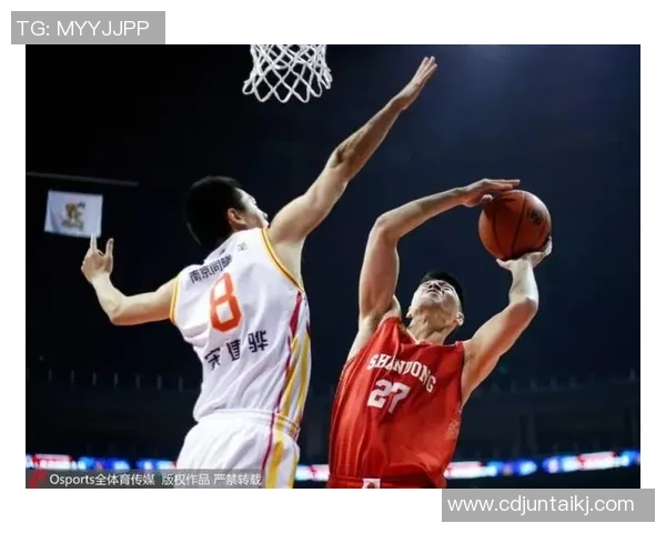 南京篮球队在邀请赛中以91分稳居积分榜首位展现强劲实力